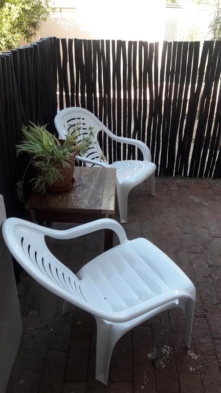 Self-Catering Studio, Unit 6 On Krupp Windhoek Buitenkant foto