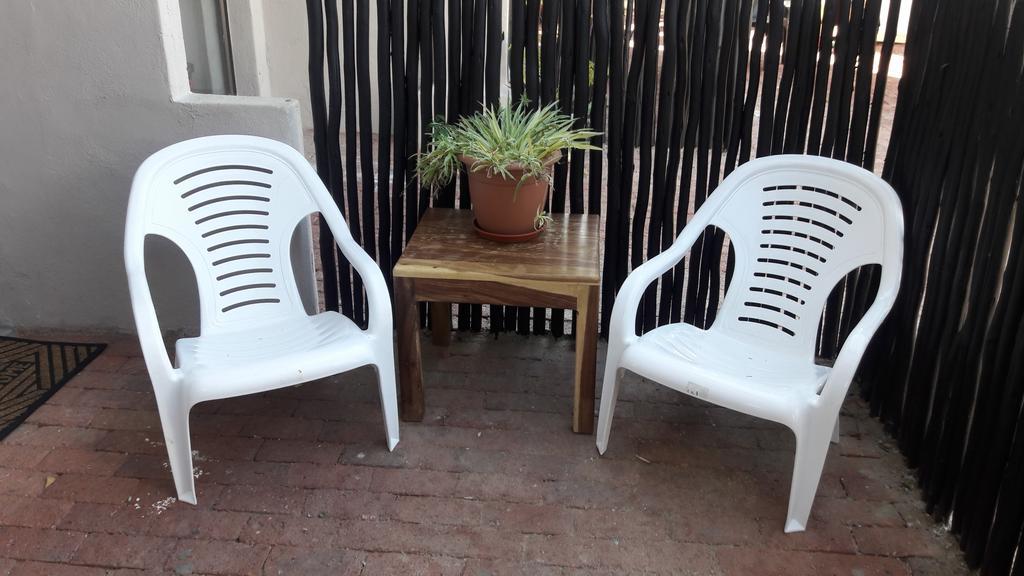 Self-Catering Studio, Unit 6 On Krupp Windhoek Buitenkant foto