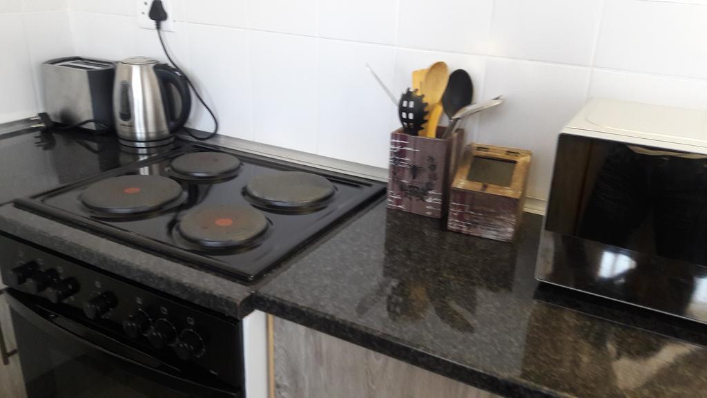Self-Catering Studio, Unit 6 On Krupp Windhoek Buitenkant foto