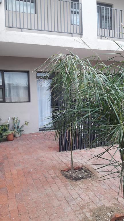 Self-Catering Studio, Unit 6 On Krupp Windhoek Buitenkant foto